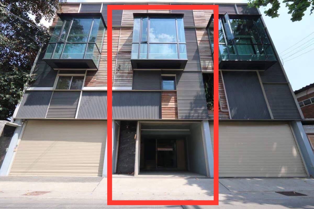 rent477 ให้เช่าบ้านเจ็ดยอด 3 ห้องนอน 4 ห้องน้ำ สัญญา 35,000 บาท/ เดือน